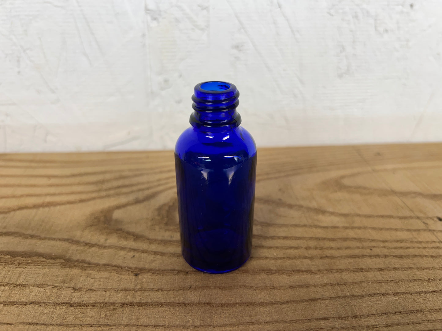 30ml Cobalt Blue Euro Round Bottle 18-415 (330/case)